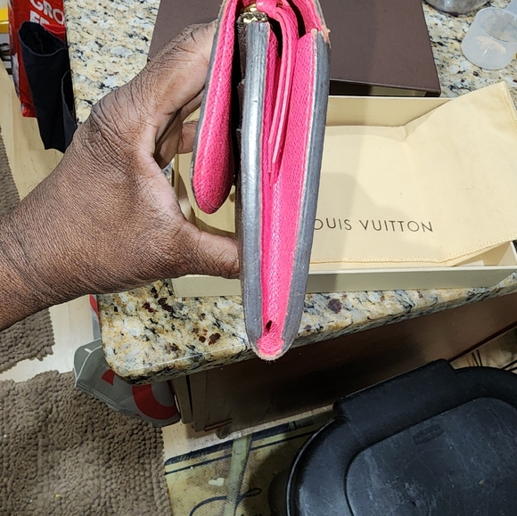 Authentic louis vuitton long wallet - Picture 3 of 11